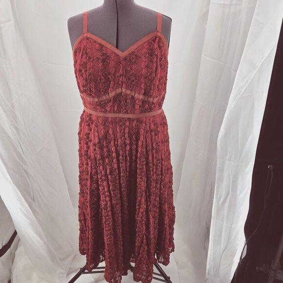 76-19 Torrid Tea Length Brick Rust Sweetheart Lace Roses Dress Size 14 - Picture 2 of 14